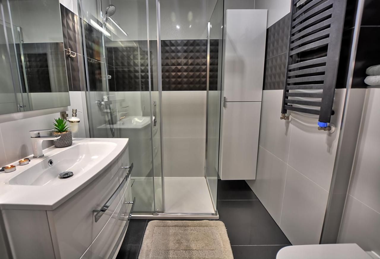 Apartament "Ludwik" Apartman Ustrzyki Dolne Kültér fotó